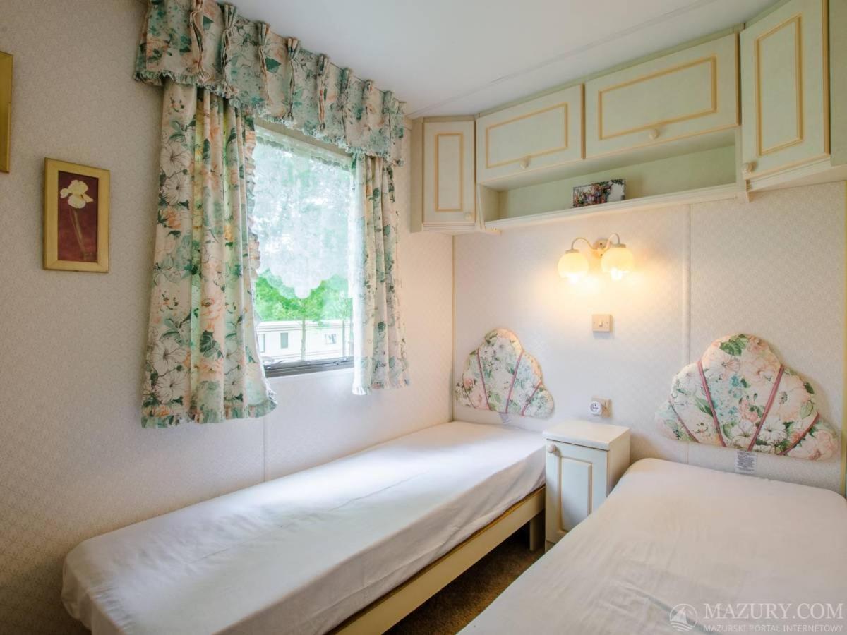 Slonce Mazur Hotel Dzwierzuty Екстериор снимка